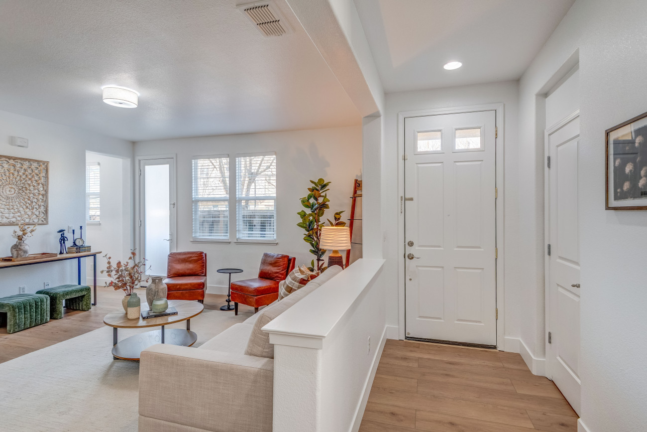 1660 Glenmore-12.jpg